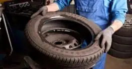 Autoreifen ausgewuchten